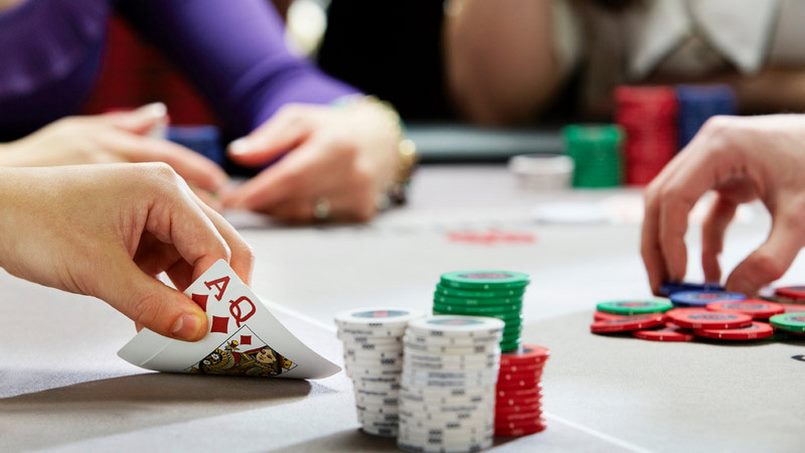 Poker sử dụng thuật ngữ chuyên ngành cần nhớ để dễ tham gia